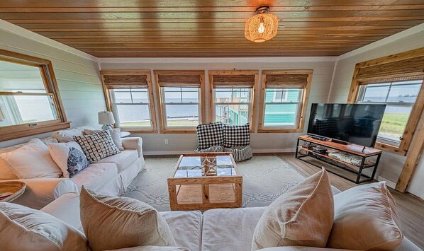 Smart TV, DVD player