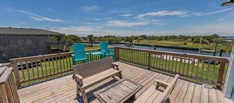 UPDATED for 2024! Waterfront dog friendly home on deep water with dock in Frisco