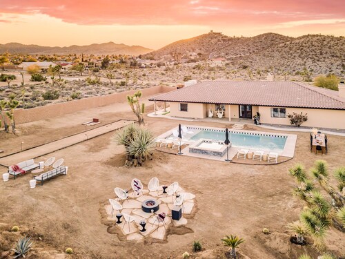 Flora by AvantStay | Modern & Private Desert Oasis on Large Grounds w/ Pool!