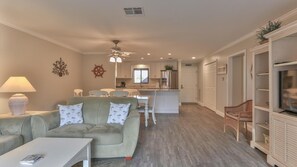 Televisión y reproductor de DVD 