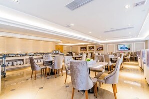 تناول الطعام