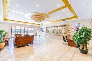 Interior - Vienna International Hotel ( Shunde Jun'anBiguiyuan Golf Club） (Foshan)