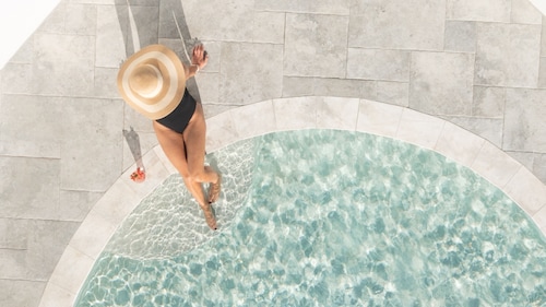 佩雷吉安海灘精華酒店