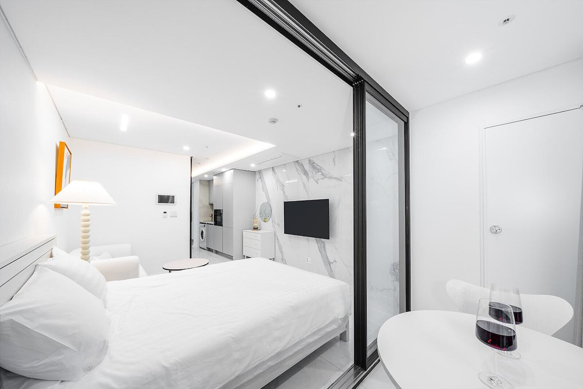1 bedroom, individually decorated, individually furnished, free WiFi