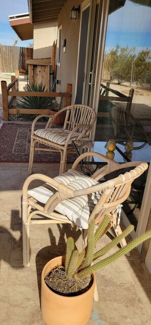 Sitting area on west side of home