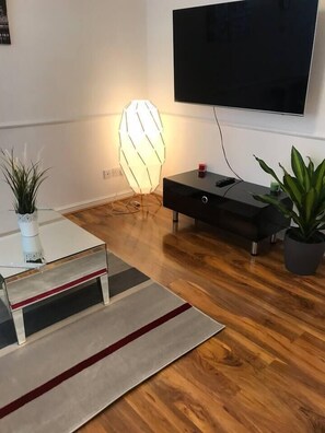 Interior - Stunning 5-Bed House in Erith, Greater London (Erith)