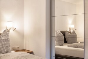 1 bedroom, free WiFi, bed sheets, wheelchair access - Apartment "Zugspitze" with Shared Garden and Wi-Fi (Ehrwald)