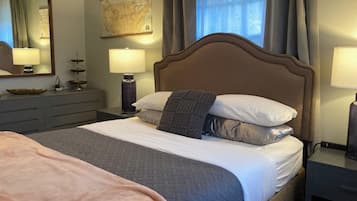 1 makuuhuone, työpöytä, silitysrauta/-lauta, vauvan matkasänky