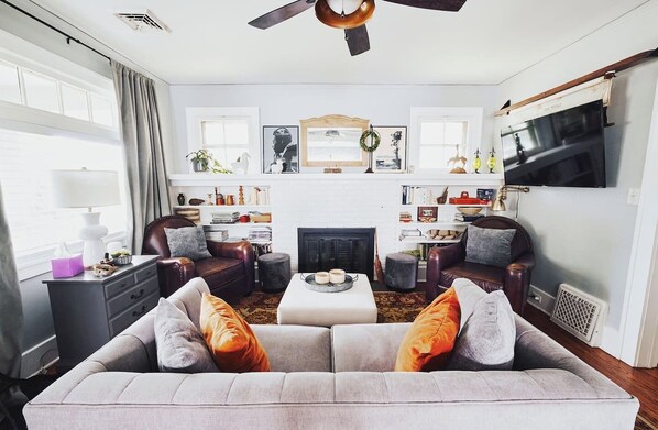 Smart TV, fireplace, offices