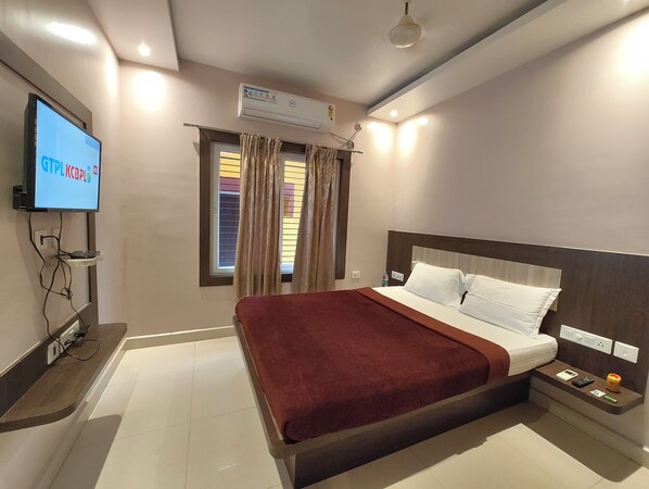Habitación doble superior, vista a la ciudad | 1 habitación, sábanas de algodón egipcio y ropa de cama de alta calidad