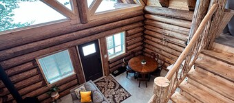 Peaceful Cabin Near Red Mt Bike & Hiking Trails