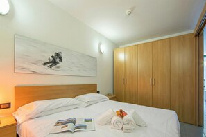 1 chambre, literie fournie