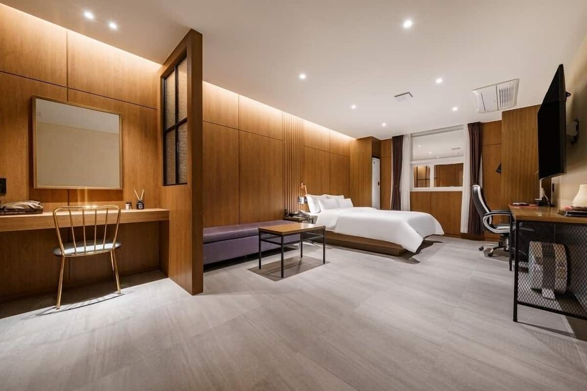 Individually decorated, individually furnished, free WiFi, bed sheets