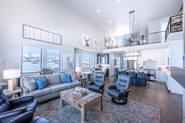 Smart TV, fireplace, video games