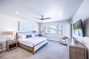 5 slaapkamers, een bureau, gratis wifi, beddengoed