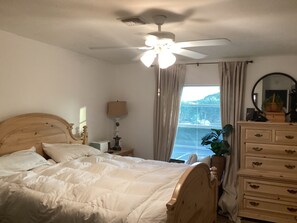 3 habitaciones, escritorio, tabla de planchar con plancha y wifi gratis
