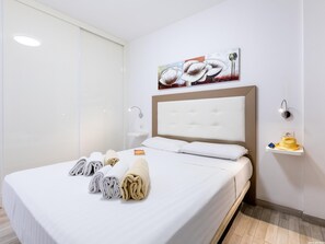 1 bedroom, iron/ironing board, WiFi