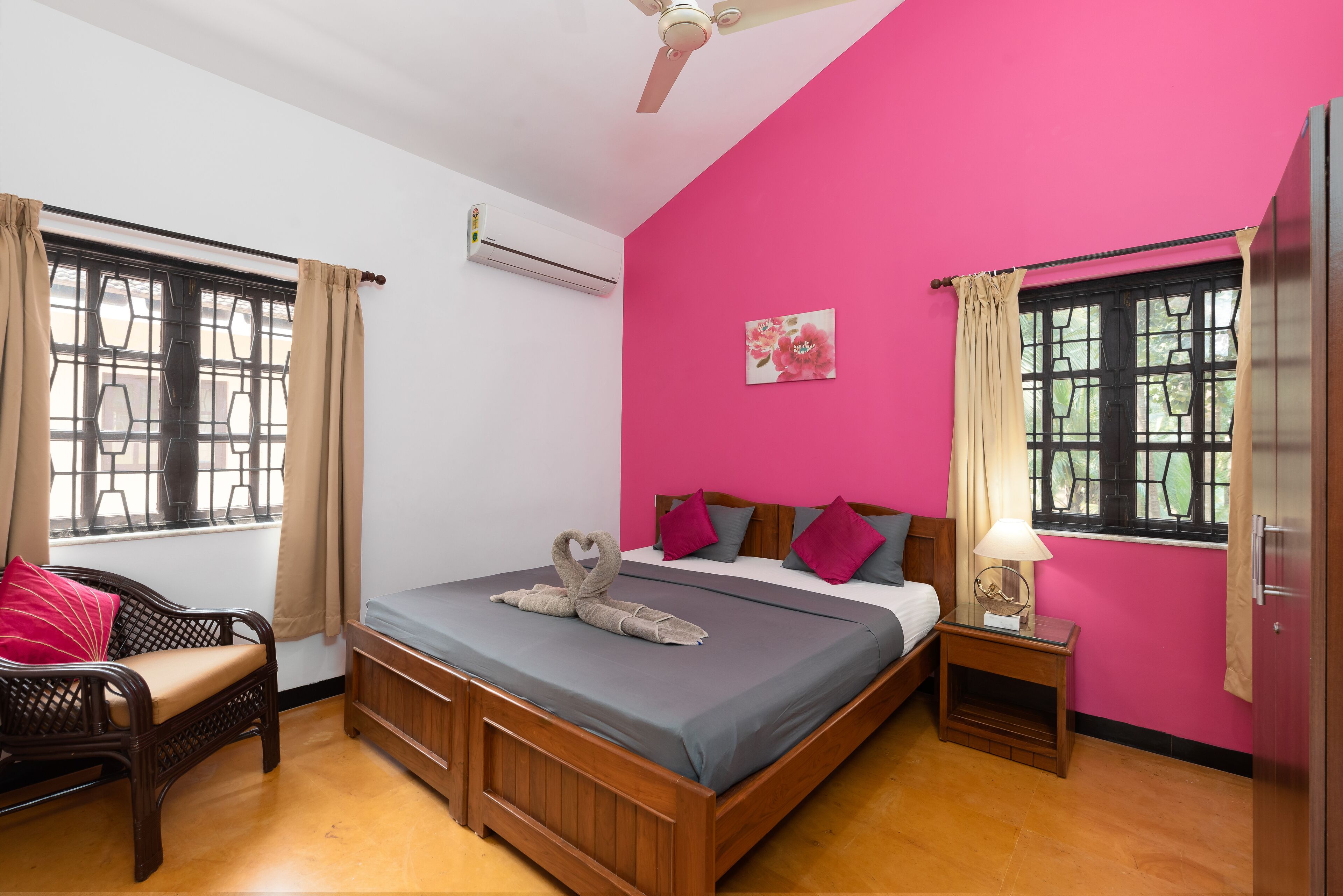 3 bedrooms, in-room safe, individually decorated, individually furnished