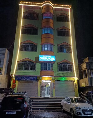 Habitación doble Deluxe, varias camas, vista a la ciudad | Vista a la ciudad