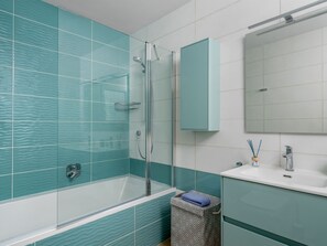 Hair dryer, towels