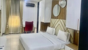 Deluxe Apartment - Grandeur Shortlethomes (Lekki)