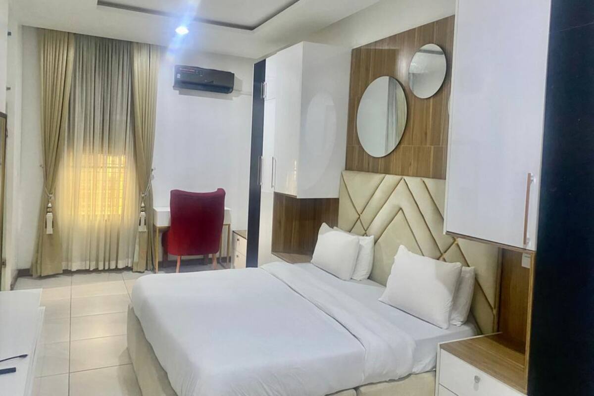 Deluxe Apartment | Free WiFi
