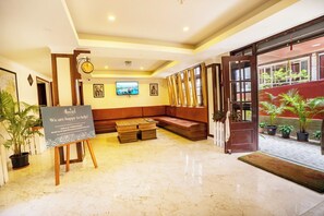 Reception hall - Muscatel Dzeemkhang (Gangtok)