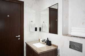 Bathroom - Academia Land J One (Dubai)