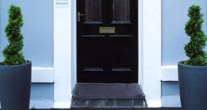 Contemporary 2 bedroom apartment in Llandudno town centre