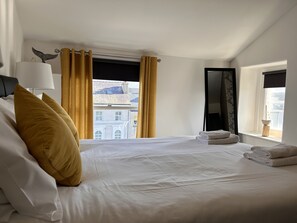 2 habitaciones, wifi gratis y ropa de cama