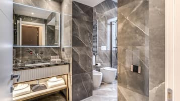 Executive Room | Bathroom | Hair dryer, slippers, towels