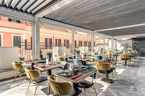 Daily buffet breakfast for a fee - CC Palace Hotel Roma (Rome)