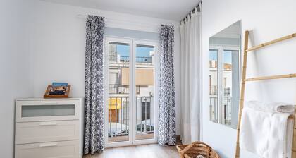 Apartment "Casa Pereira" with Private Terrace, Balconies & Wi-Fi