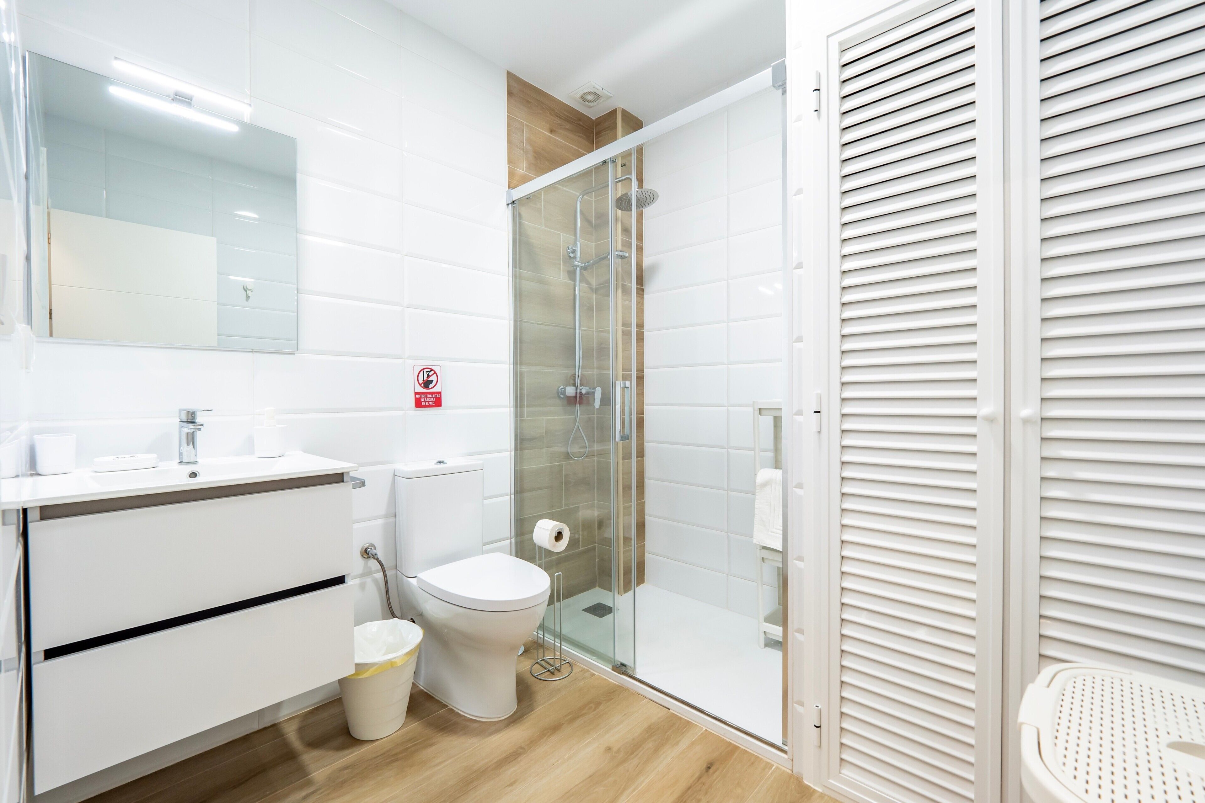 Doccia, asciugacapelli, asciugamani