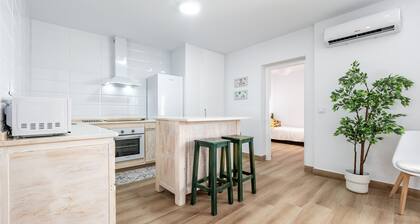 Apartment "Casa Pereira" with Private Terrace, Balconies & Wi-Fi