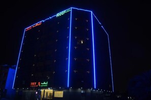 Front of property - Reef Hotel Apartments (Ajman)