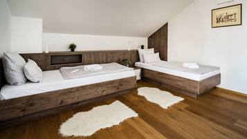 Deluxe Villa, 3 Bedrooms, Sea View | 3 bedrooms, in-room safe, iron/ironing board, free WiFi