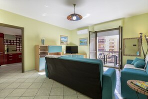 TV - Apartment 'Baly' with Balcony, Wi-Fi and Air Conditioning (Alghero)