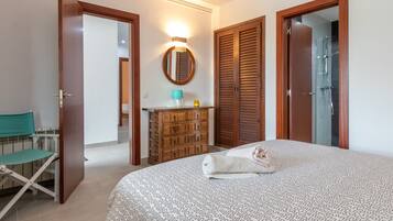 4 dormitorios, wifi gratis, ropa de cama
