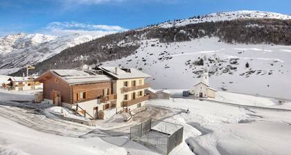 Apartment 'Presot' with Mountain View, Shared Garden & Wi-Fi