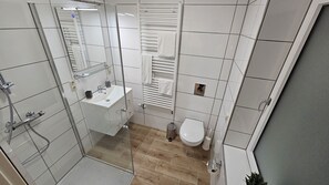 Twin Room, 2 Twin Beds, Non Smoking, Ensuite | Bathroom - Gästehaus Grunewald (Heiden)