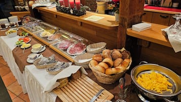 Daily buffet breakfast (EUR 12 per person)