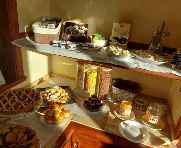 Petit déjeuner buffet