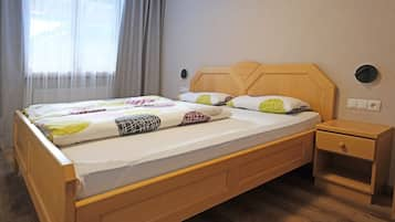 1 Schlafzimmer, Zimmersafe, Reisekinderbett, kostenloses WLAN