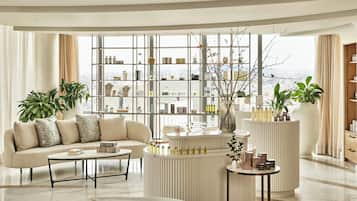Couples treatment rooms, sauna, steam room, body treatments, body scrubs