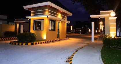 Aurora Villas and Cabin Resort