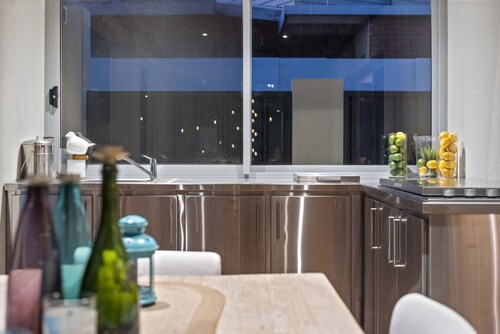 Family Escapade: Shops Beach and Sun Await