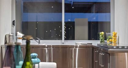 Family Escapade: Shops Beach and Sun Await