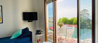 Splendid apt with beautiful sea view in Sorrento center near the beach