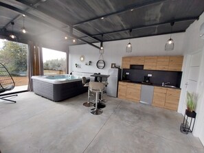 Interior - Hacienda Matea- pool, olive grove, fully fenced, children's playground, barbecue (Pula)